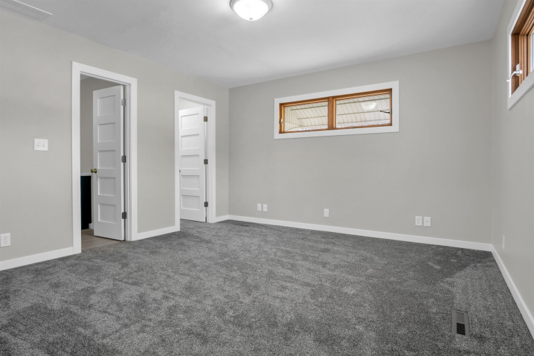 409 Silver Street Oxford, Nebraska 68967, 5 Bedrooms Bedrooms, ,2 BathroomsBathrooms,Residential,For Sale,409 Silver Street,20260206