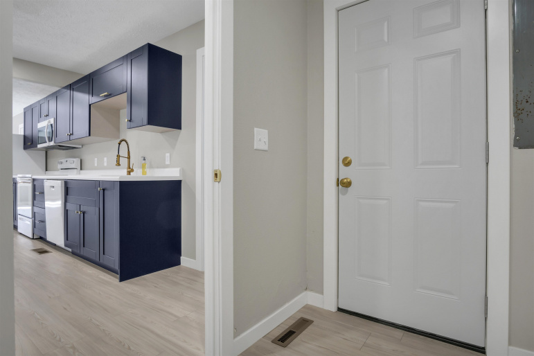 409 Silver Street Oxford, Nebraska 68967, 5 Bedrooms Bedrooms, ,2 BathroomsBathrooms,Residential,For Sale,409 Silver Street,20260206