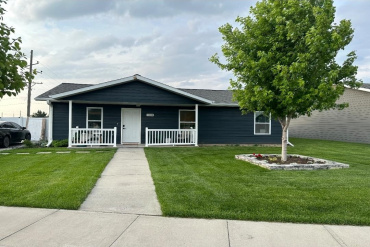 1204 E 17th Street Kearney, Nebraska 68847, 3 Bedrooms Bedrooms, ,1 BathroomBathrooms,Residential,For Sale,1204 E 17th Street,20260210