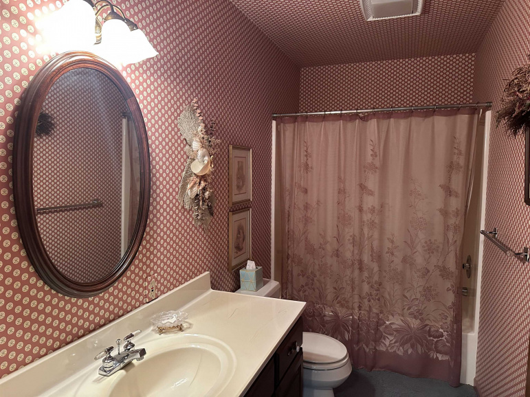 1016 Highland Drive Hastings, Nebraska 68901, 3 Bedrooms Bedrooms, ,4 BathroomsBathrooms,Residential,For Sale,1016 Highland Drive,20260214