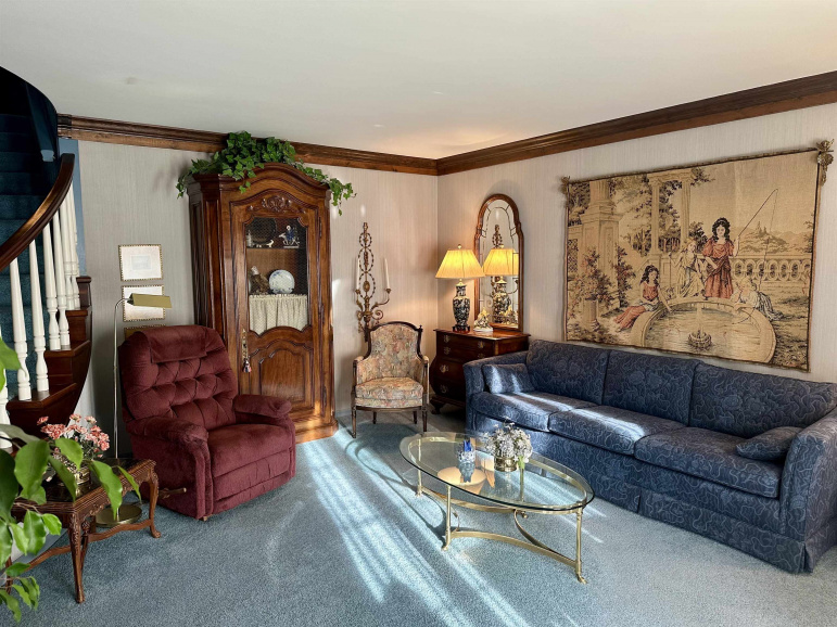 1016 Highland Drive Hastings, Nebraska 68901, 3 Bedrooms Bedrooms, ,4 BathroomsBathrooms,Residential,For Sale,1016 Highland Drive,20260214