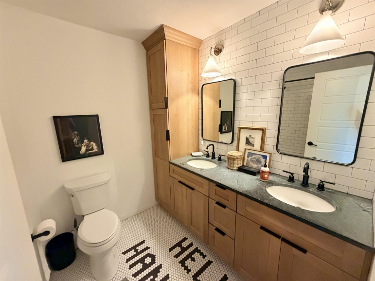 901 W Lochland Road Hastings, Nebraska 68901, 5 Bedrooms Bedrooms, ,4 BathroomsBathrooms,Residential,For Sale,901 W Lochland Road,20260213