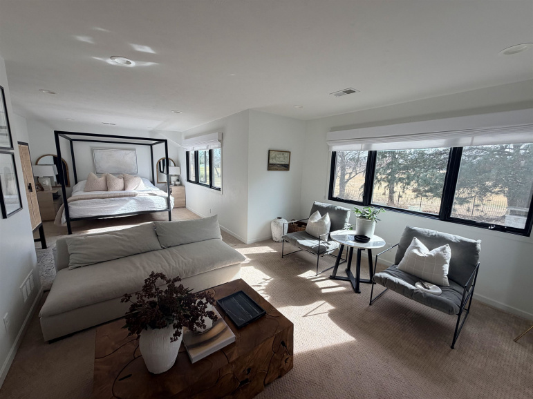 901 W Lochland Road Hastings, Nebraska 68901, 5 Bedrooms Bedrooms, ,4 BathroomsBathrooms,Residential,For Sale,901 W Lochland Road,20260213