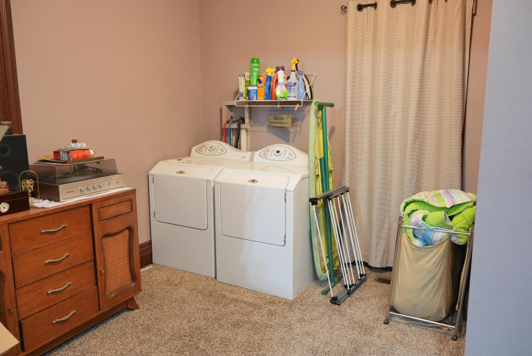 301 S C Street Overton, Nebraska 68863, 3 Bedrooms Bedrooms, ,2 BathroomsBathrooms,Residential,For Sale,301 S C Street,20260226