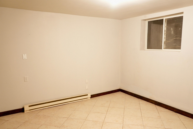 73803 Highway 183 Holdrege, Nebraska 68949, 6 Bedrooms Bedrooms, ,2 BathroomsBathrooms,Residential,For Sale,73803 Highway 183,20251467