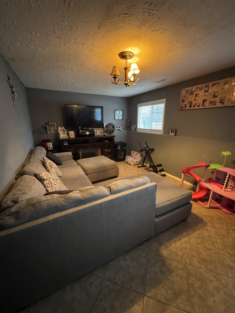 1102 S Harrison Street Lexington, Nebraska 68850, 4 Bedrooms Bedrooms, ,2 BathroomsBathrooms,Residential,For Sale,1102 S Harrison Street,20260238