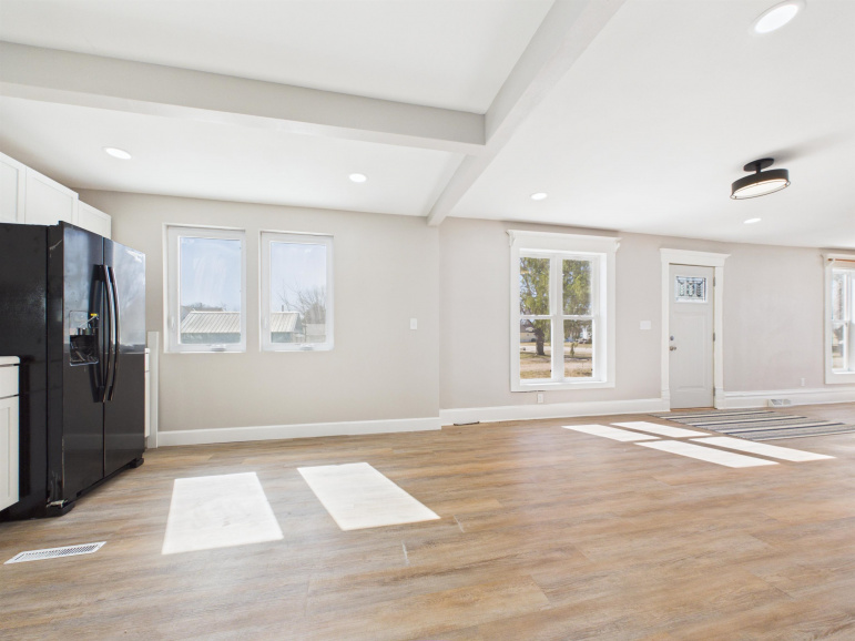 310 16th Avenue Franklin, Nebraska 68939, 3 Bedrooms Bedrooms, ,1 BathroomBathrooms,Residential,For Sale,310 16th Avenue,20251605