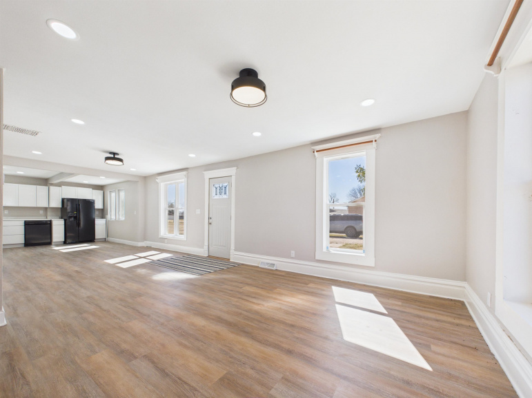 310 16th Avenue Franklin, Nebraska 68939, 3 Bedrooms Bedrooms, ,1 BathroomBathrooms,Residential,For Sale,310 16th Avenue,20251605