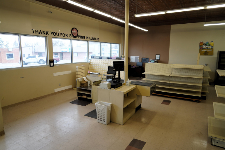 304 Smith Avenue Elwood, Nebraska 68937-0000, ,Commercial/industrial,For Sale,304 Smith Avenue,20260237