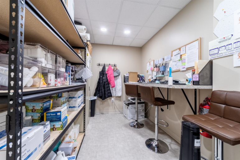 2115 N Kansas Avenue Suite 102 Hastings, Nebraska 68901, ,Commercial/industrial,For Sale,2115 N Kansas Avenue Suite 102,20260240