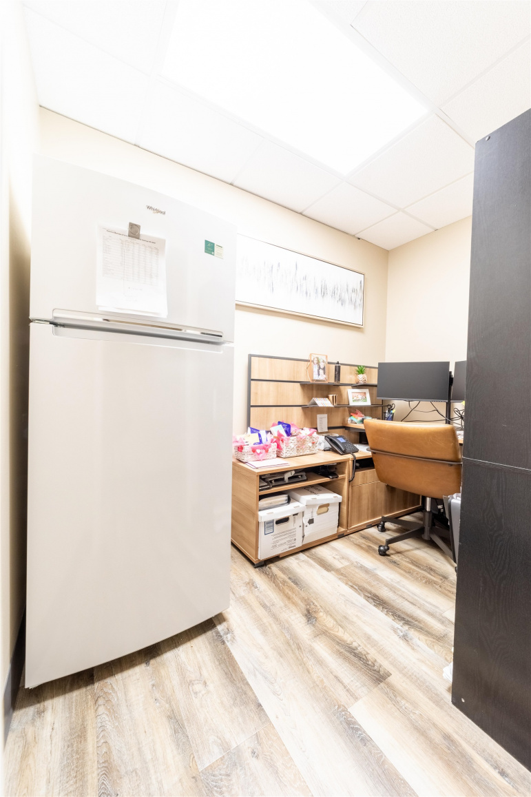 2115 N Kansas Avenue Suite 102 Hastings, Nebraska 68901, ,Commercial/industrial,For Sale,2115 N Kansas Avenue Suite 102,20260240