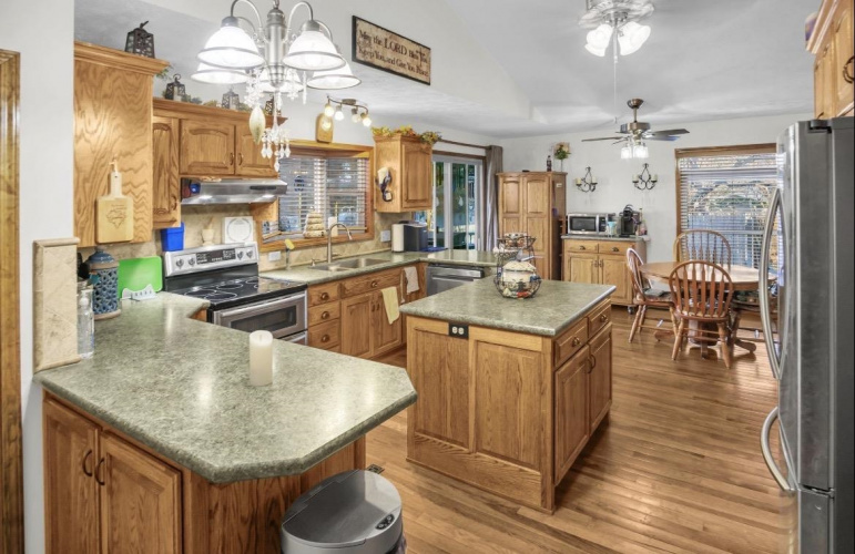 4611 N Regency Kearney, Nebraska 68847, 4 Bedrooms Bedrooms, ,3 BathroomsBathrooms,Residential,For Sale,4611 N Regency,20260246