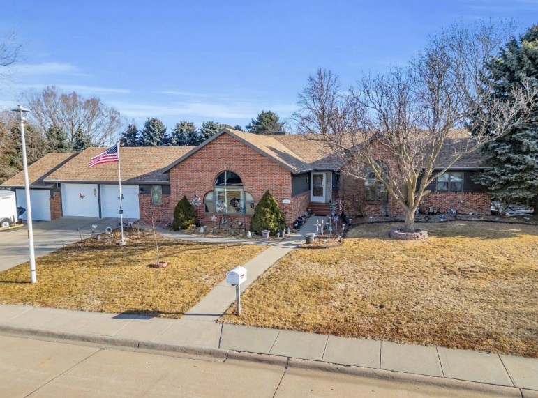 4611 N Regency Kearney, Nebraska 68847, 4 Bedrooms Bedrooms, ,3 BathroomsBathrooms,Residential,For Sale,4611 N Regency,20260246