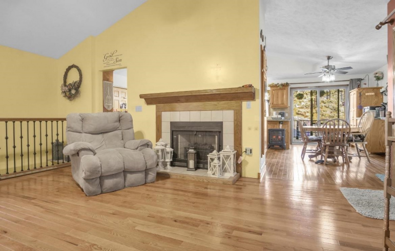 4611 N Regency Kearney, Nebraska 68847, 4 Bedrooms Bedrooms, ,3 BathroomsBathrooms,Residential,For Sale,4611 N Regency,20260246