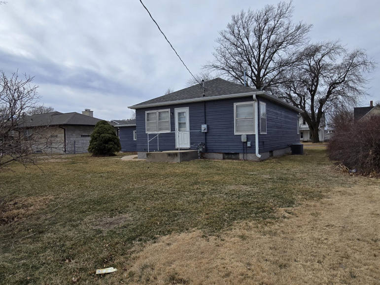 330 Broad Street Campbell, Nebraska 68932, 2 Bedrooms Bedrooms, ,1 BathroomBathrooms,Residential,For Sale,330 Broad Street,20260256