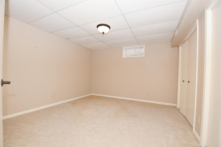 3202 20th Avenue Kearney, Nebraska 68845, 5 Bedrooms Bedrooms, ,5 BathroomsBathrooms,Residential,For Sale,3202 20th Avenue,20260253