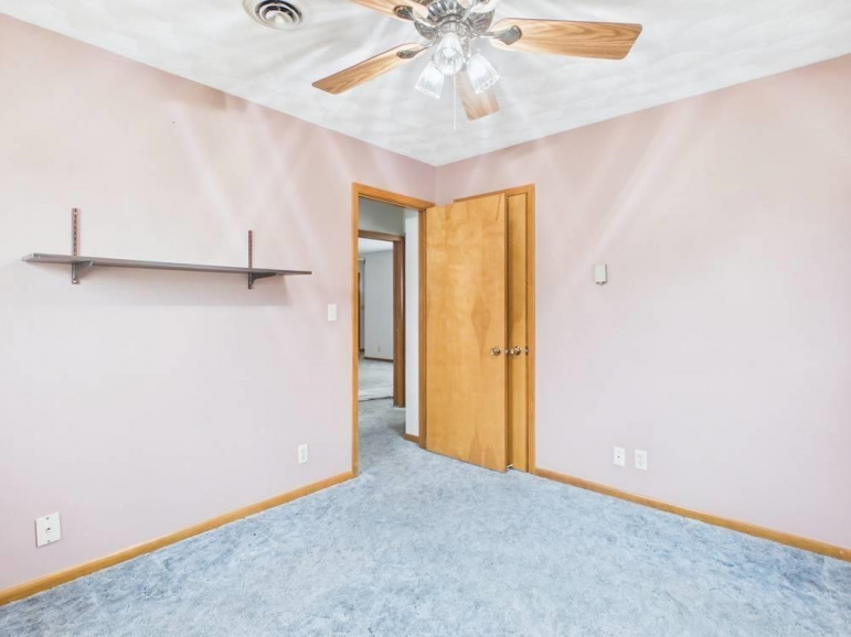 1313 Pamela Avenue Holdrege, Nebraska 68949, 5 Bedrooms Bedrooms, ,2 BathroomsBathrooms,Residential,For Sale,1313 Pamela Avenue,20260266