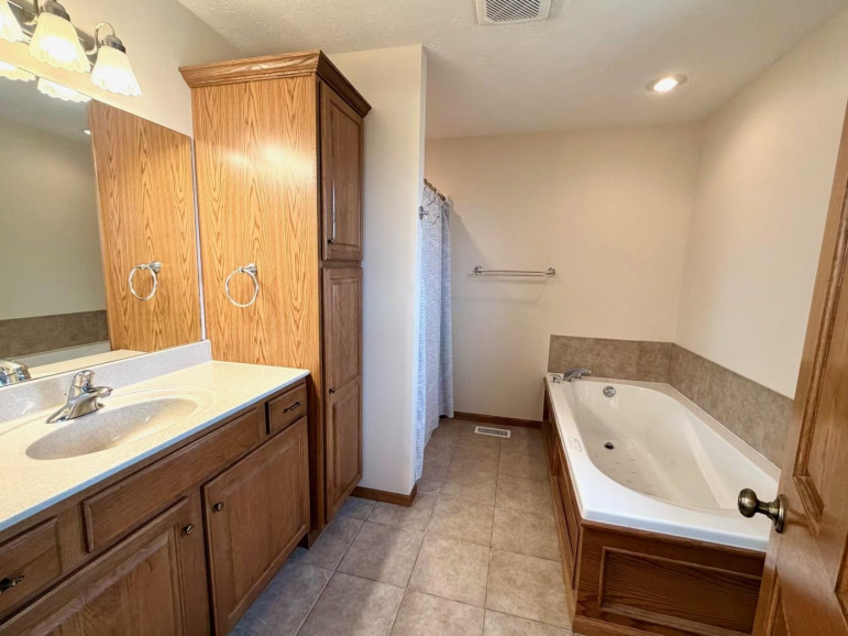 1245 W 102nd Street Place Kearney, Nebraska 68845-1502, 5 Bedrooms Bedrooms, ,3 BathroomsBathrooms,Residential,For Sale,1245 W 102nd Street Place,20260271