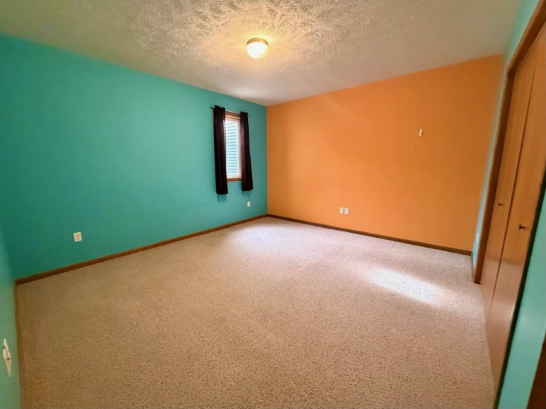 1245 W 102nd Street Place Kearney, Nebraska 68845-1502, 5 Bedrooms Bedrooms, ,3 BathroomsBathrooms,Residential,For Sale,1245 W 102nd Street Place,20260271