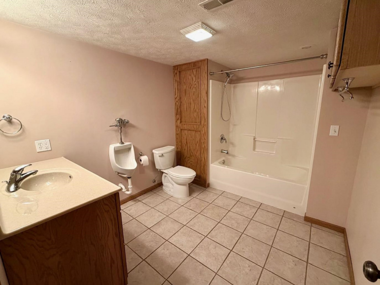 1245 W 102nd Street Place Kearney, Nebraska 68845-1502, 5 Bedrooms Bedrooms, ,3 BathroomsBathrooms,Residential,For Sale,1245 W 102nd Street Place,20260271