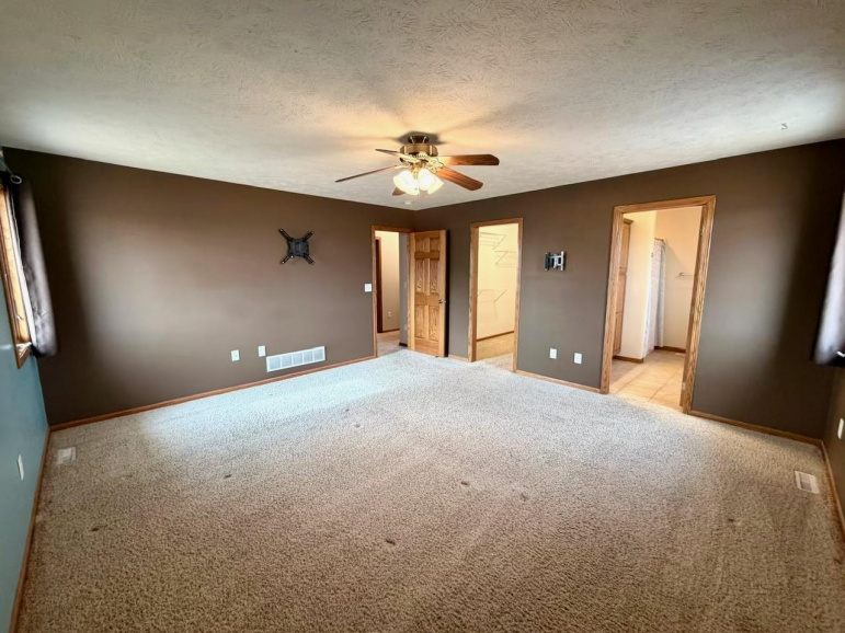 1245 W 102nd Street Place Kearney, Nebraska 68845-1502, 5 Bedrooms Bedrooms, ,3 BathroomsBathrooms,Residential,For Sale,1245 W 102nd Street Place,20260271