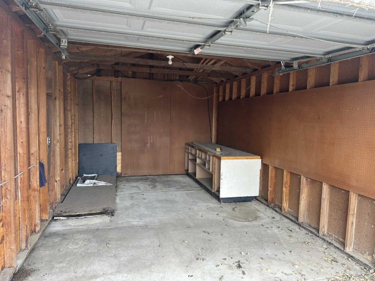 100 N Laird Avenue Hastings, Nebraska 68901, ,Commercial/industrial,For Sale,100 N Laird Avenue,20260268