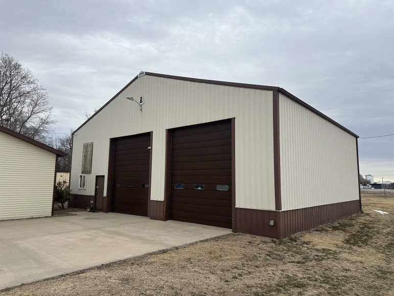 100 N Laird Avenue Hastings, Nebraska 68901, ,Commercial/industrial,For Sale,100 N Laird Avenue,20260268