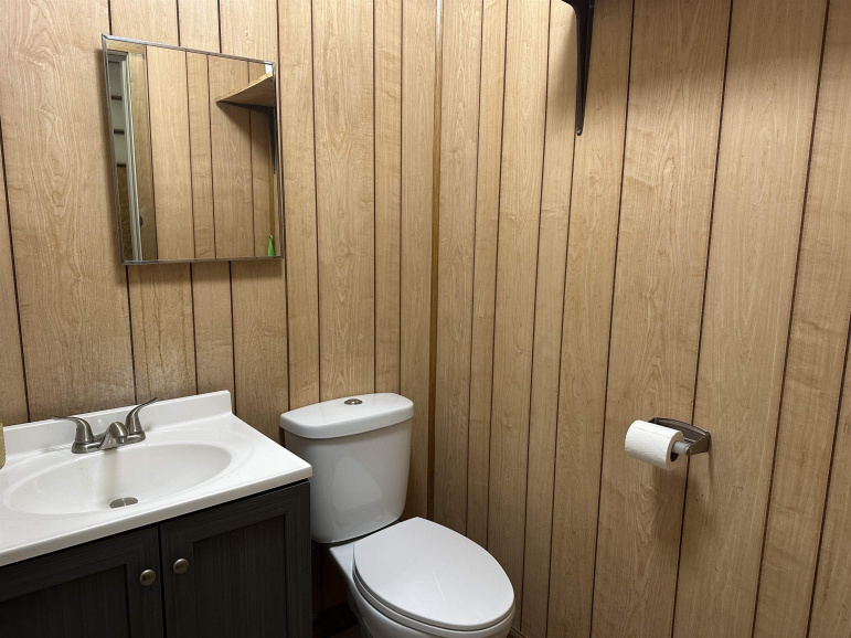 100 N Laird Avenue Hastings, Nebraska 68901, ,Commercial/industrial,For Sale,100 N Laird Avenue,20260268