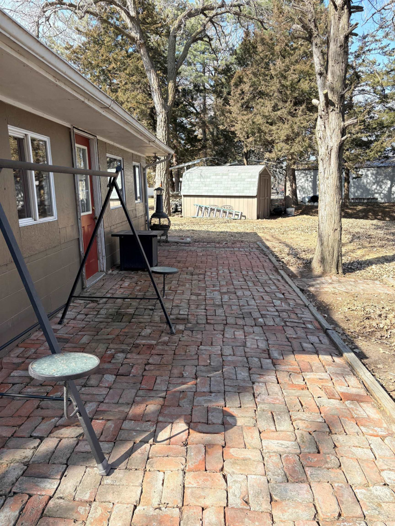 4 W Plum Creek Canyon Uebele Johnson Lake, Nebraska 68937, 3 Bedrooms Bedrooms, ,1 BathroomBathrooms,Residential,For Sale,4 W Plum Creek Canyon Uebele,20260270