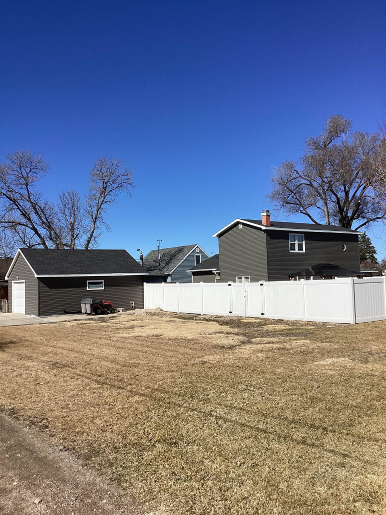 709 W 14th Street Cozad, Nebraska 69130, 3 Bedrooms Bedrooms, ,2 BathroomsBathrooms,Residential,For Sale,709 W 14th Street,20260280