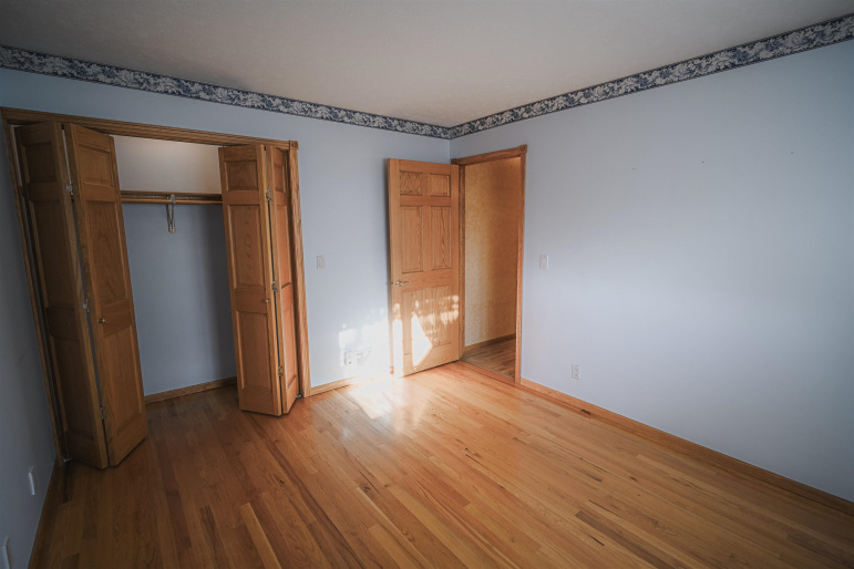 825 Madden Road Hastings, Nebraska 68901, 3 Bedrooms Bedrooms, ,4 BathroomsBathrooms,Residential,For Sale,825 Madden Road,20260278