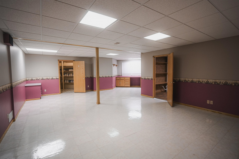 825 Madden Road Hastings, Nebraska 68901, 3 Bedrooms Bedrooms, ,4 BathroomsBathrooms,Residential,For Sale,825 Madden Road,20260278