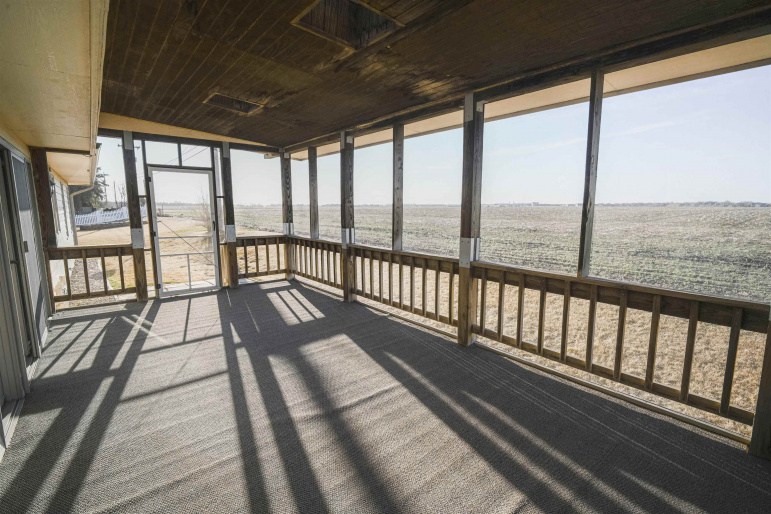 825 Madden Road Hastings, Nebraska 68901, 3 Bedrooms Bedrooms, ,4 BathroomsBathrooms,Residential,For Sale,825 Madden Road,20260278