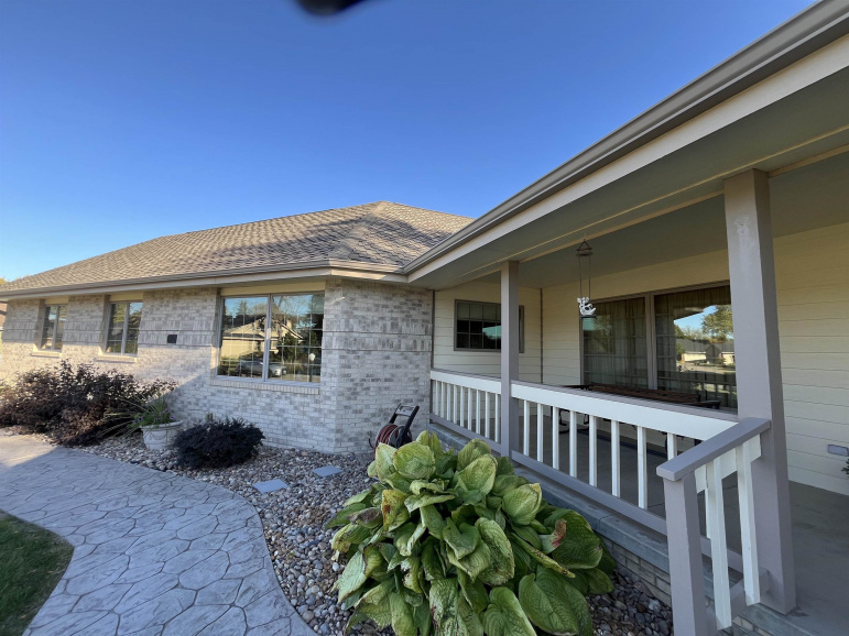 825 Madden Road Hastings, Nebraska 68901, 3 Bedrooms Bedrooms, ,4 BathroomsBathrooms,Residential,For Sale,825 Madden Road,20260278