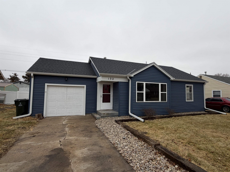 132 N hubbard Minden, Nebraska 68959, 2 Bedrooms Bedrooms, ,1 BathroomBathrooms,Residential,For Sale,132 N hubbard,20260288
