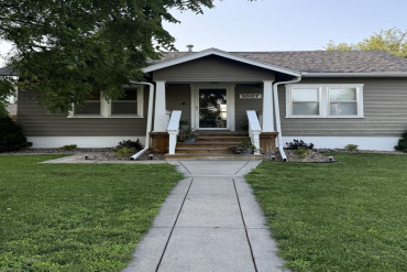 1007 University Avenue Hastings, Nebraska 68901, 2 Bedrooms Bedrooms, ,2 BathroomsBathrooms,Residential,For Sale,1007 University Avenue,20260285