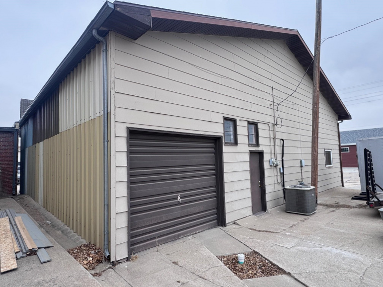 201 W 8th Street Cozad, Nebraska 69130, ,Commercial/industrial,For Sale,201 W 8th Street,20260299