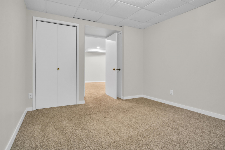 1915 W 40th Street Kearney, Nebraska 68845, 3 Bedrooms Bedrooms, ,3 BathroomsBathrooms,Residential,For Sale,1915 W 40th Street,20260313