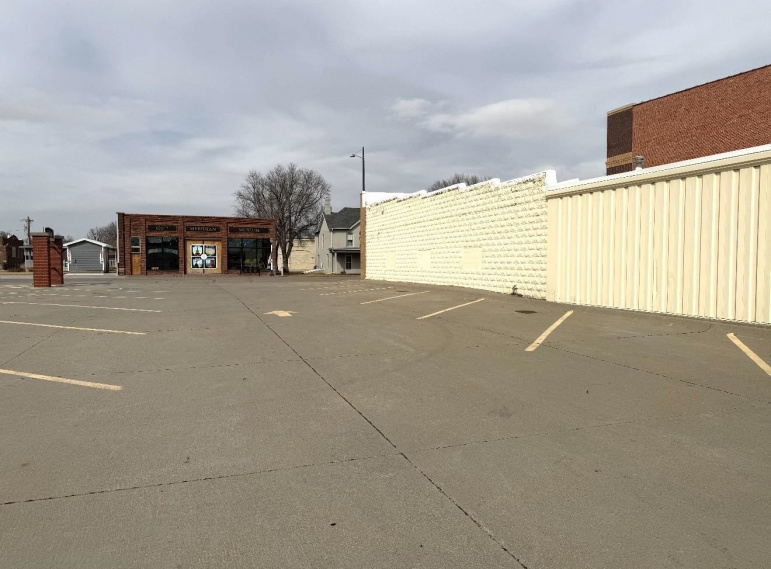 217 E 8th Street Cozad, Nebraska 69130, ,Commercial/industrial,For Sale,217 E 8th Street,20260319
