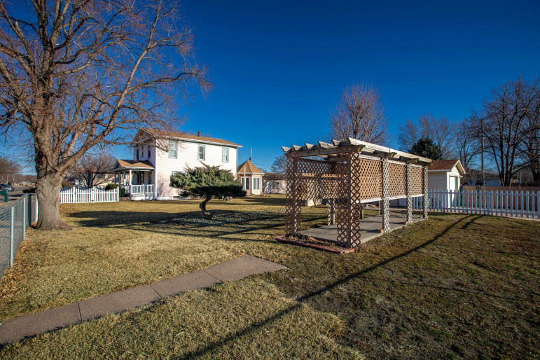 2117 W 13th Street Grand Island, Nebraska 68803, 6 Bedrooms Bedrooms, ,3 BathroomsBathrooms,Residential,For Sale,2117 W 13th Street,20260320