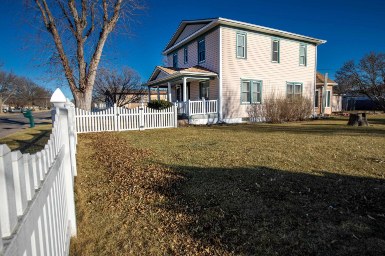 2117 W 13th Street Grand Island, Nebraska 68803, 6 Bedrooms Bedrooms, ,3 BathroomsBathrooms,Residential,For Sale,2117 W 13th Street,20260320