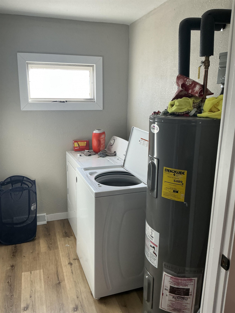 513 W 12th Street Cozad, Nebraska 69130-0000, 3 Bedrooms Bedrooms, ,2 BathroomsBathrooms,Residential,For Sale,513 W 12th Street,20260330