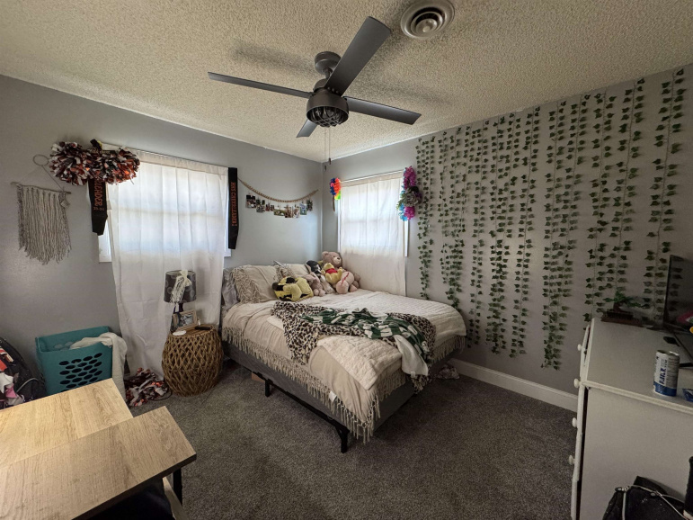 707 Shoreside Cove Hastings, Nebraska 68901, 4 Bedrooms Bedrooms, ,3 BathroomsBathrooms,Residential,For Sale,707 Shoreside Cove,20260338