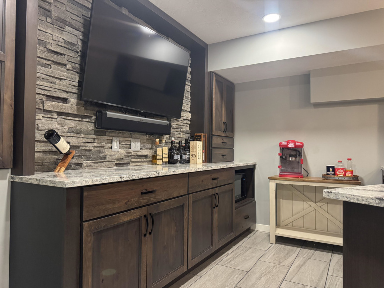 6000 Mallard Way Hastings, Nebraska 68901, 5 Bedrooms Bedrooms, ,4 BathroomsBathrooms,Residential,For Sale,6000 Mallard Way,20260346