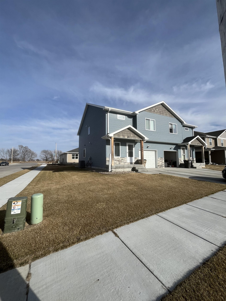 1845 Peach Street Grand Island, Nebraska 68801, 4 Bedrooms Bedrooms, ,3 BathroomsBathrooms,Residential,For Sale,1845 Peach Street,20260352