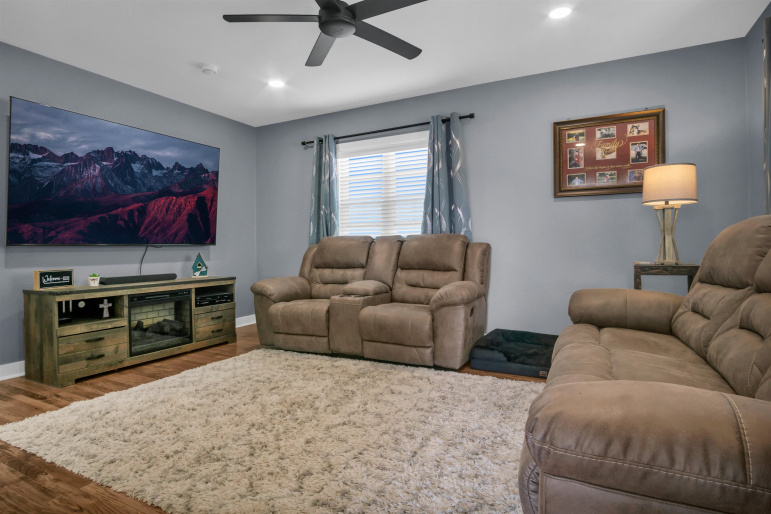 1019 Hancock Street Holdrege, Nebraska 68949, 2 Bedrooms Bedrooms, ,2 BathroomsBathrooms,Residential,For Sale,1019 Hancock Street,20260350