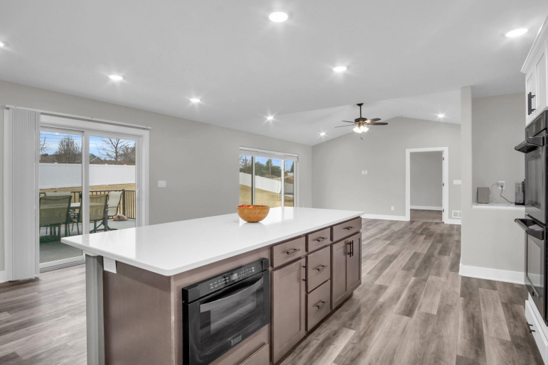 4504 15th Avenue Place Kearney, Nebraska 68845, 6 Bedrooms Bedrooms, ,4 BathroomsBathrooms,Residential,For Sale,4504 15th Avenue Place,20260363