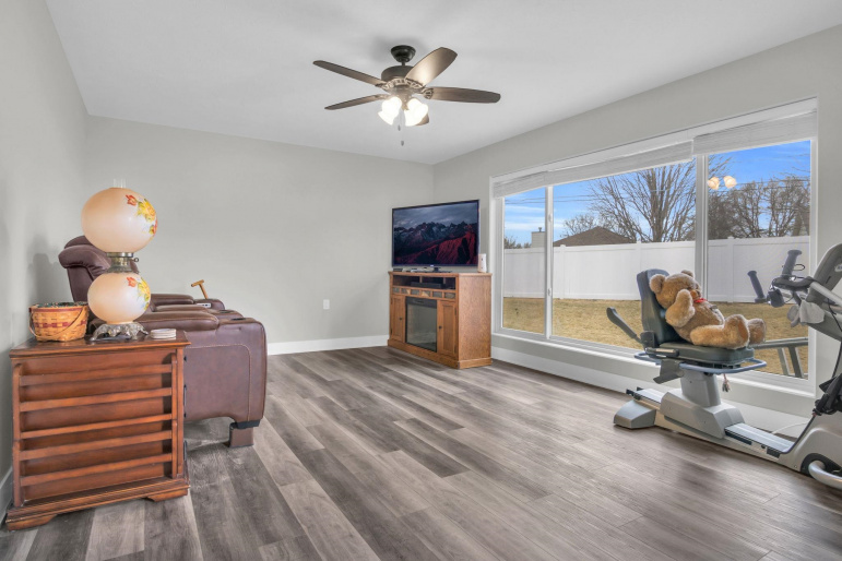 4504 15th Avenue Place Kearney, Nebraska 68845, 6 Bedrooms Bedrooms, ,4 BathroomsBathrooms,Residential,For Sale,4504 15th Avenue Place,20260363