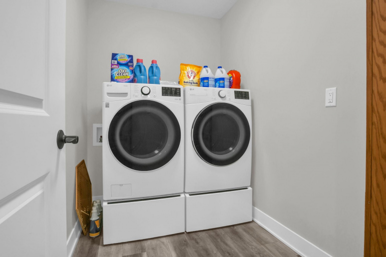 4504 15th Avenue Place Kearney, Nebraska 68845, 6 Bedrooms Bedrooms, ,4 BathroomsBathrooms,Residential,For Sale,4504 15th Avenue Place,20260363