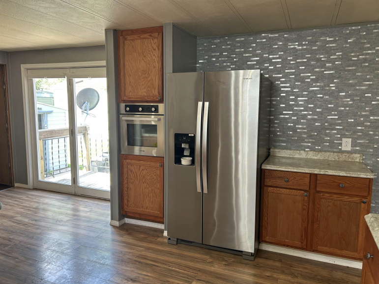 12 Avalon Lane Hastings, Nebraska 68901, 3 Bedrooms Bedrooms, ,2 BathroomsBathrooms,Residential,For Sale,12 Avalon Lane,20250696